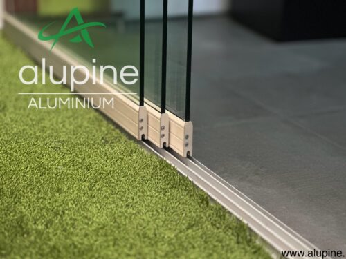 3-rail Glazen Schuifwand met een breedte van 240 t/m 273 cm (Helder of Getint 93cm glas) - Afbeelding 2